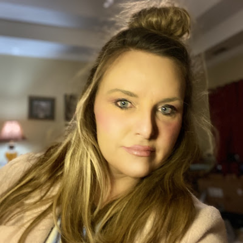 Meet your Posher, Jennifer